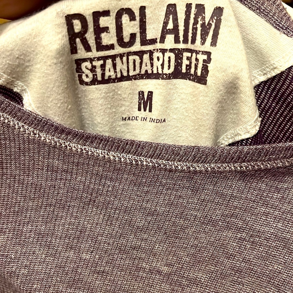 Reclaim size medium men’s long sleeve shirt - Picture 2 of 3